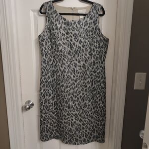 Elegant Spiegel Black and Silver Patterned Dress